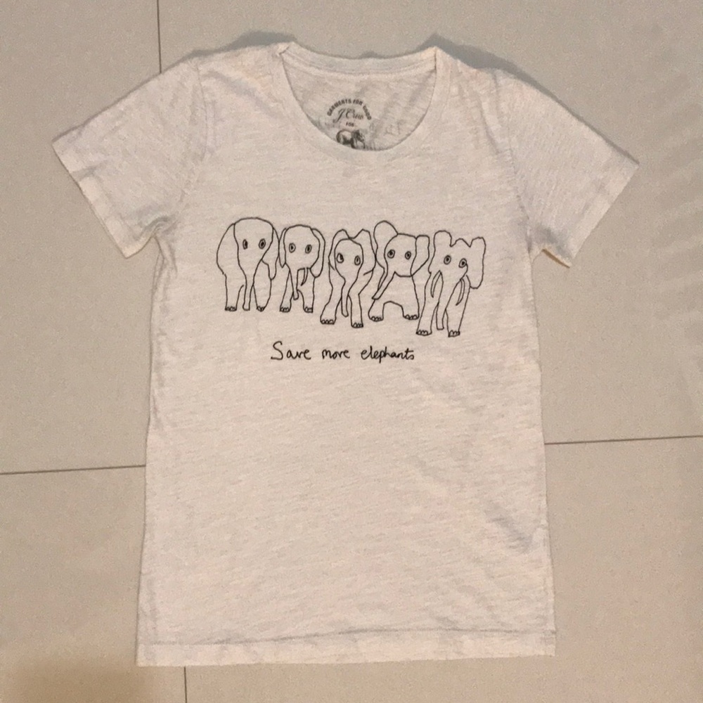 White t shirt with elephant image